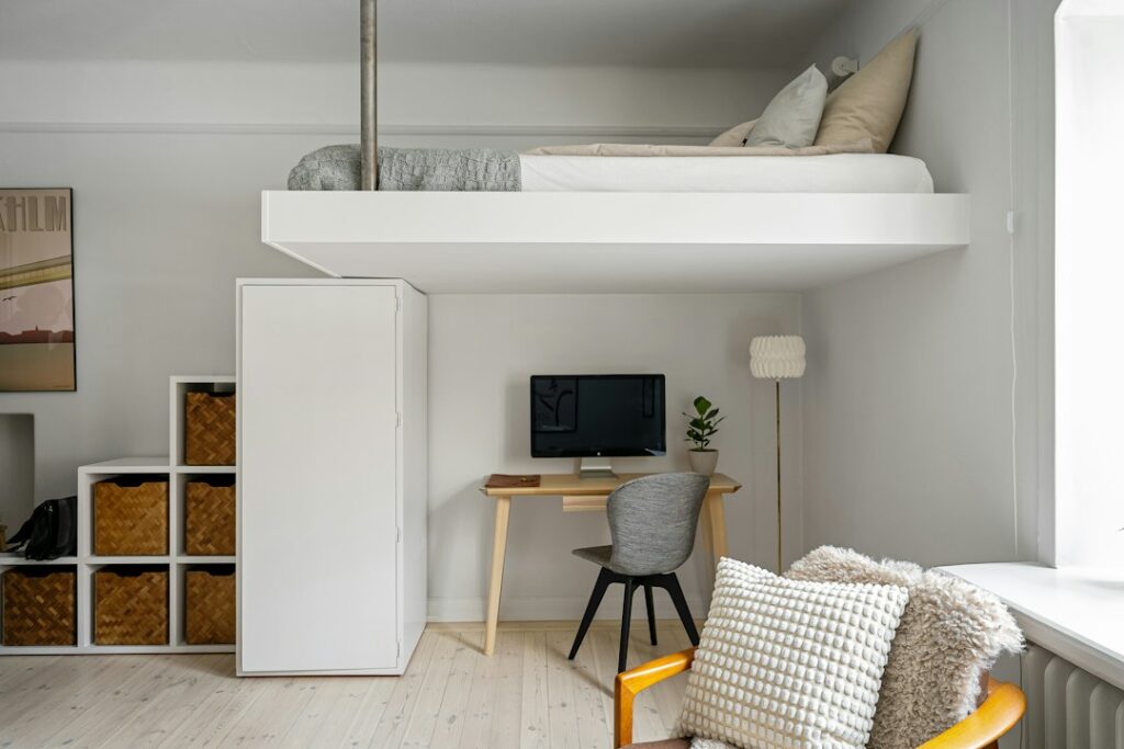 15 Smart Storage Ideas for Small Bedrooms